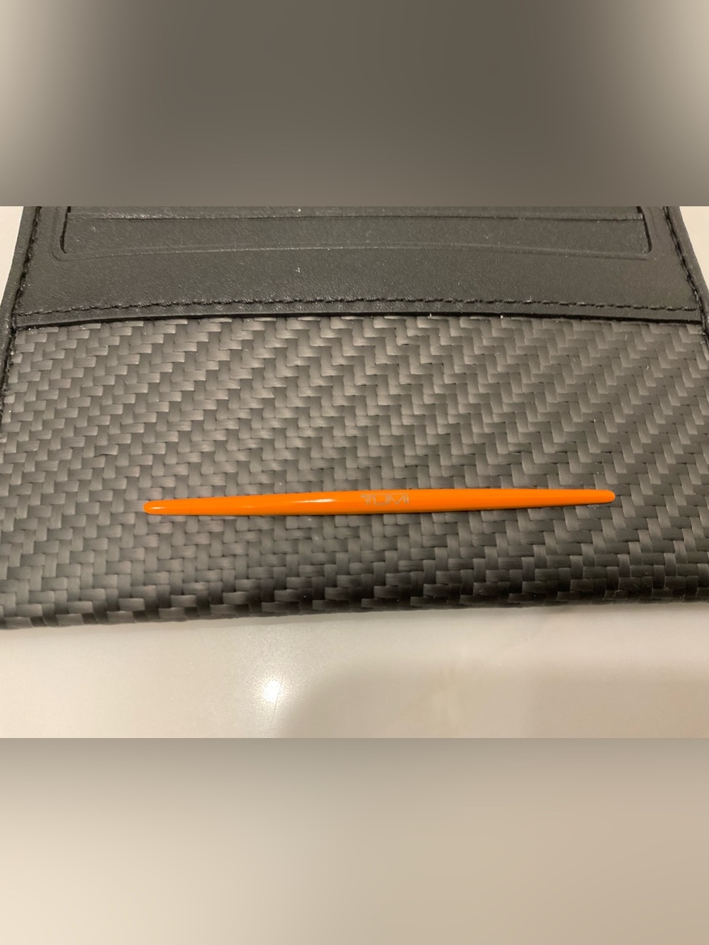 NEW Tumi McLaren Leather Slim Card Case Wallet - CARBON FIBER & PAPAYA ORANGE - Picture 4 of 7